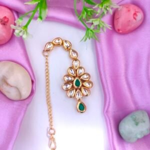 Kundan Green Maang Tikka